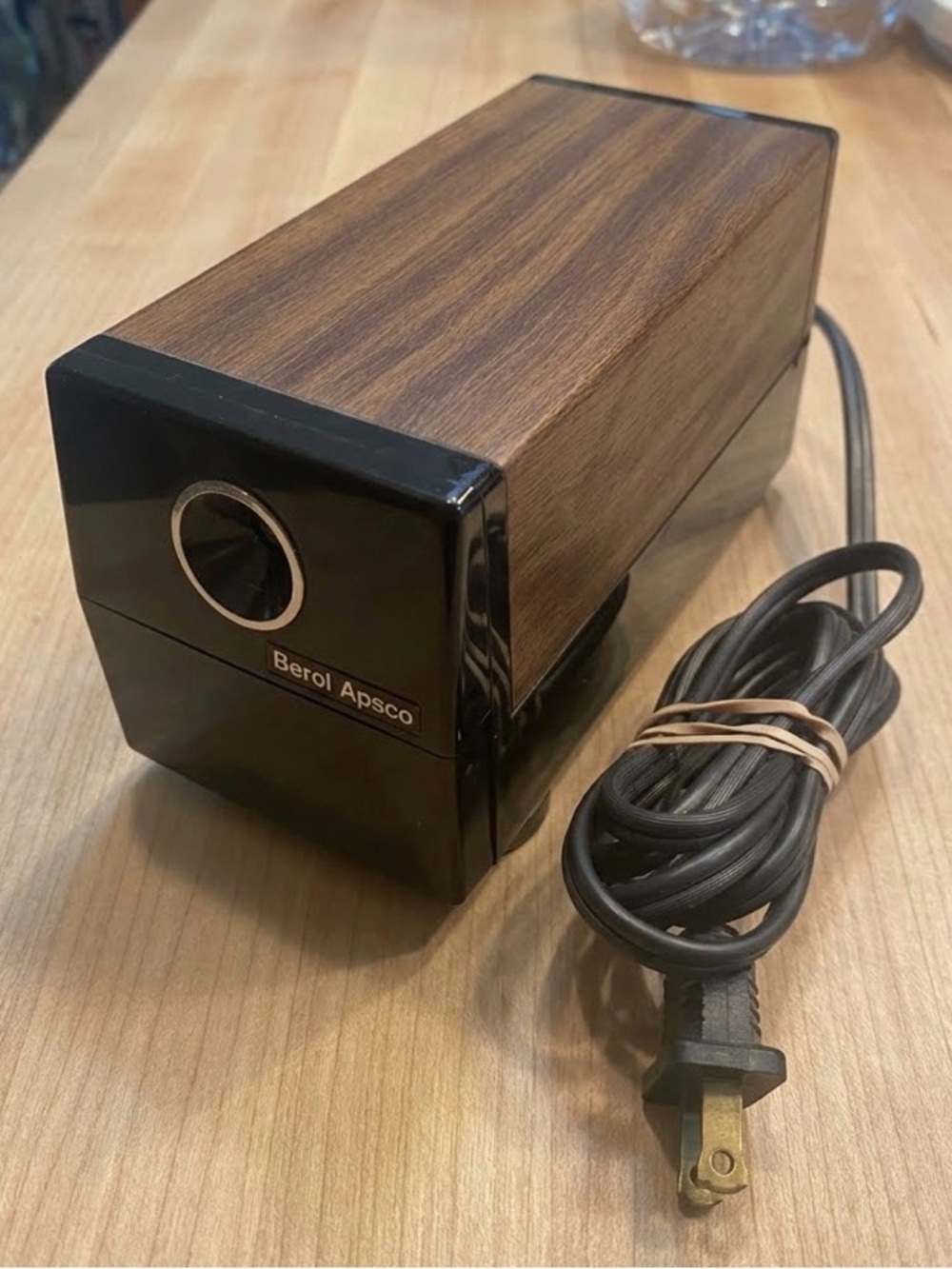 Berol Apsco Electric Pencil Sharpener - Woodgrain & Black